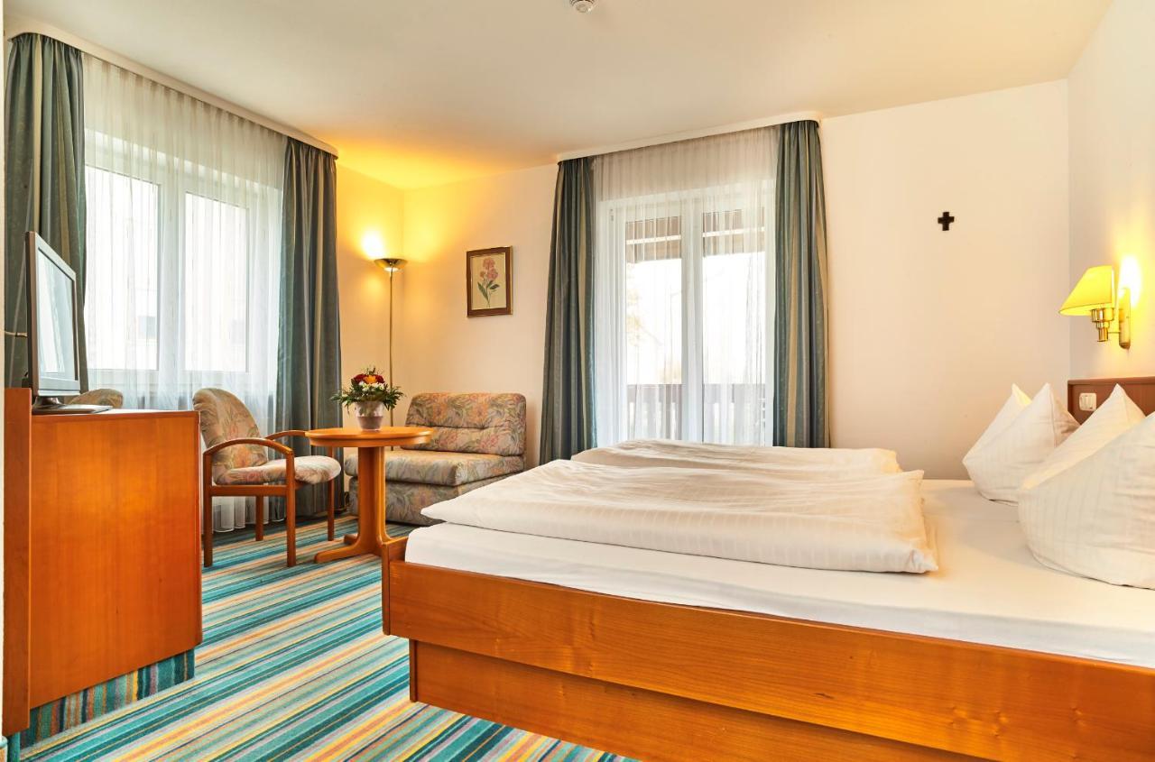 Landhotel Geyer Kipfenberg Exterior photo